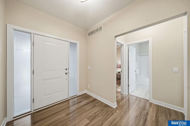 9230 S 71 Street, Lincoln, NE 68516