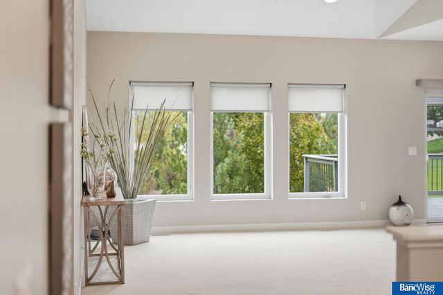 9230 S 71 Street, Lincoln, NE 68516