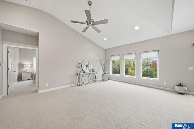 9230 S 71 Street, Lincoln, NE 68516