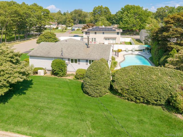 4 Oak Street, Port Jefferson Station, NY 11776
