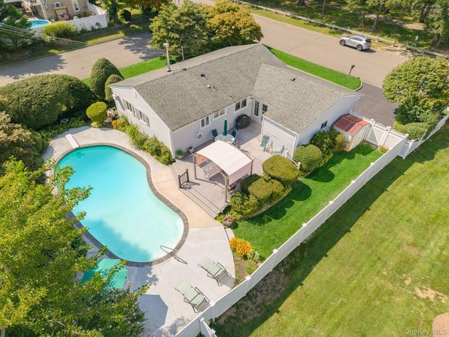 4 Oak Street, Port Jefferson Station, NY 11776