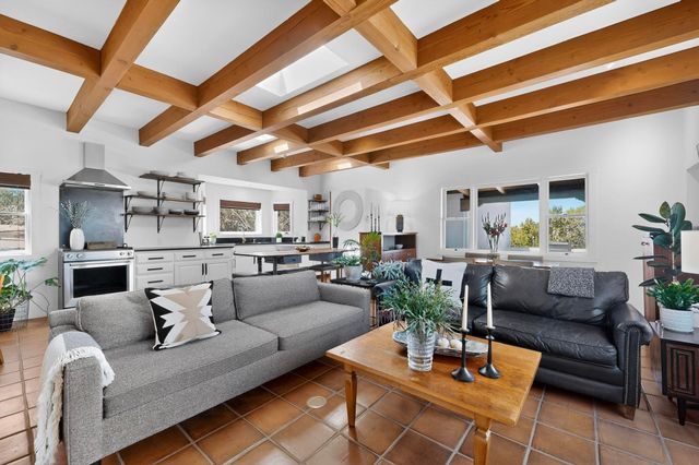 3 Gavilan Court, Santa Fe, NM 87508