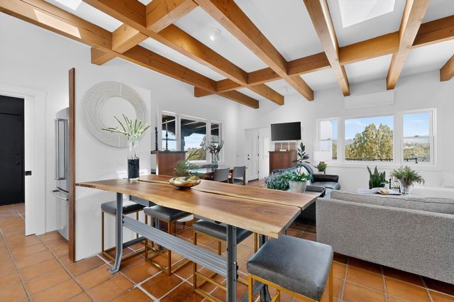 3 Gavilan Court, Santa Fe, NM 87508