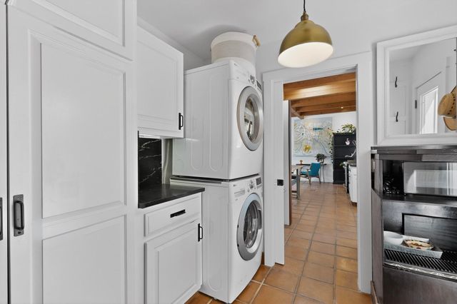 3 Gavilan Court, Santa Fe, NM 87508