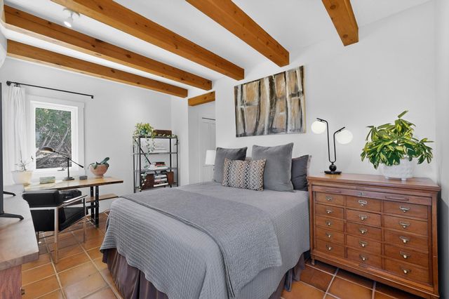 3 Gavilan Court, Santa Fe, NM 87508