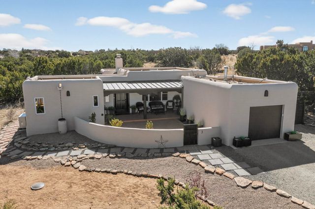 3 Gavilan Court, Santa Fe, NM 87508