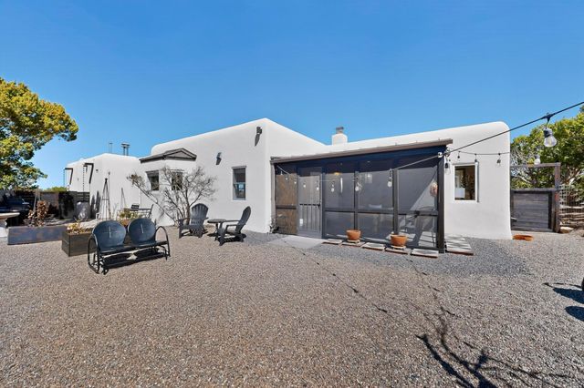 3 Gavilan Court, Santa Fe, NM 87508