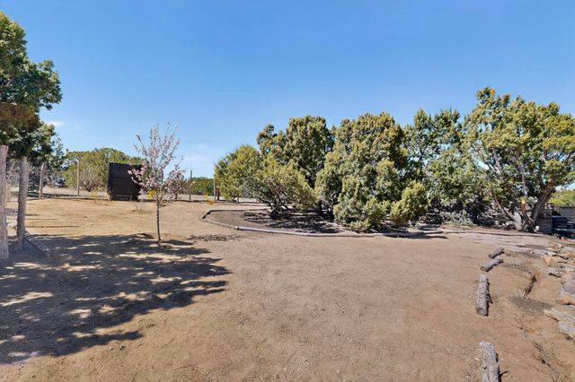 3 Gavilan Court, Santa Fe, NM 87508