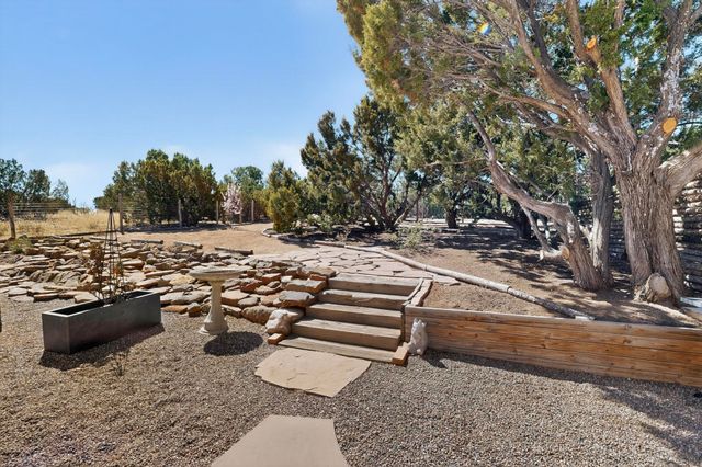 3 Gavilan Court, Santa Fe, NM 87508