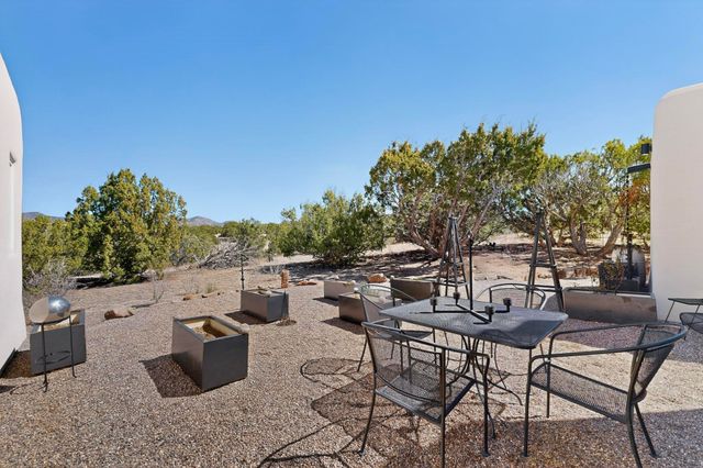 3 Gavilan Court, Santa Fe, NM 87508