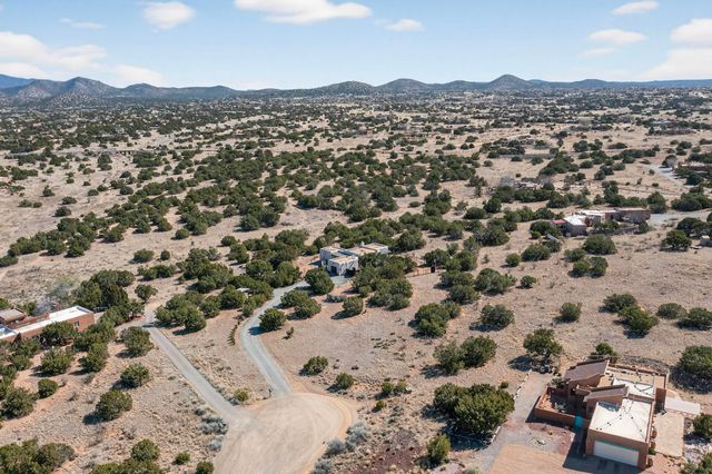 3 Gavilan Court, Santa Fe, NM 87508