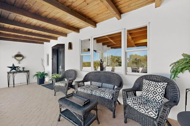 3 Gavilan Court, Santa Fe, NM 87508