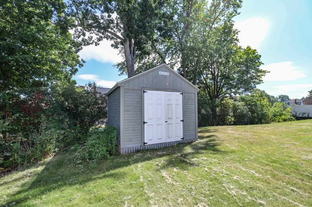 16 Briand Drive, Nashua, NH 03063