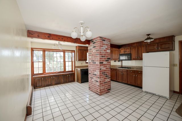 16 Briand Drive, Nashua, NH 03063