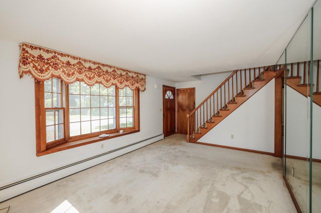 16 Briand Drive, Nashua, NH 03063
