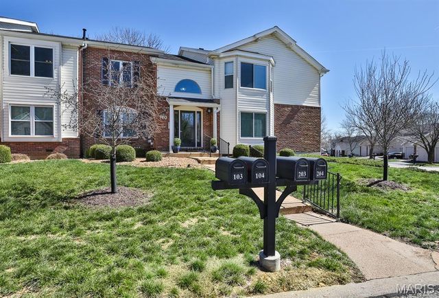 760 Woodside Trails Drive 203, Ballwin, MO 63021