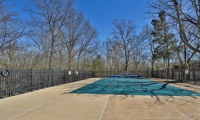 760 Woodside Trails Drive 203, Ballwin, MO 63021