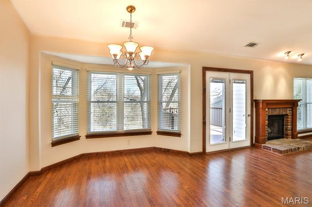 760 Woodside Trails Drive 203, Ballwin, MO 63021