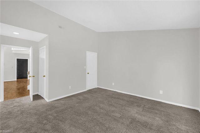 210 College Road 601, Greensboro, NC 27410