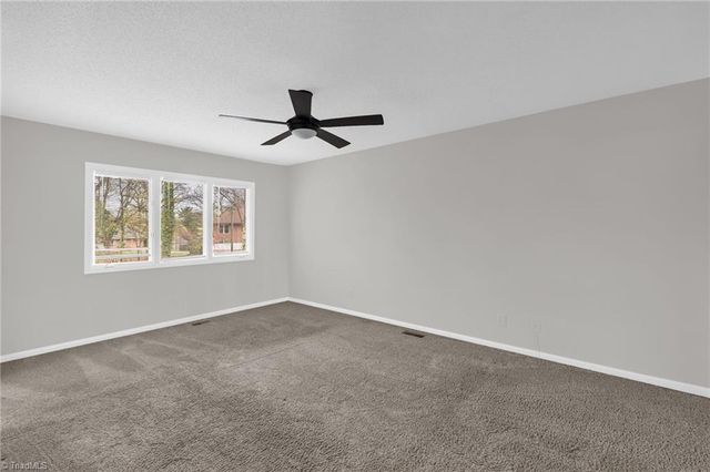 210 College Road 601, Greensboro, NC 27410