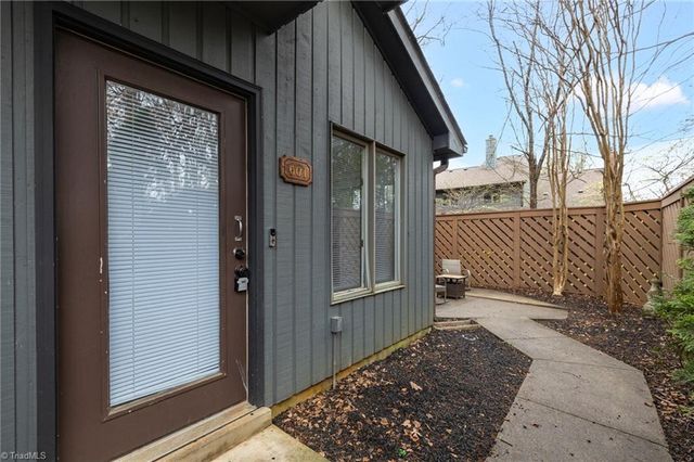 210 College Road 601, Greensboro, NC 27410