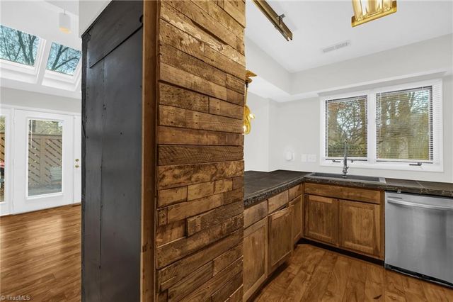 210 College Road 601, Greensboro, NC 27410