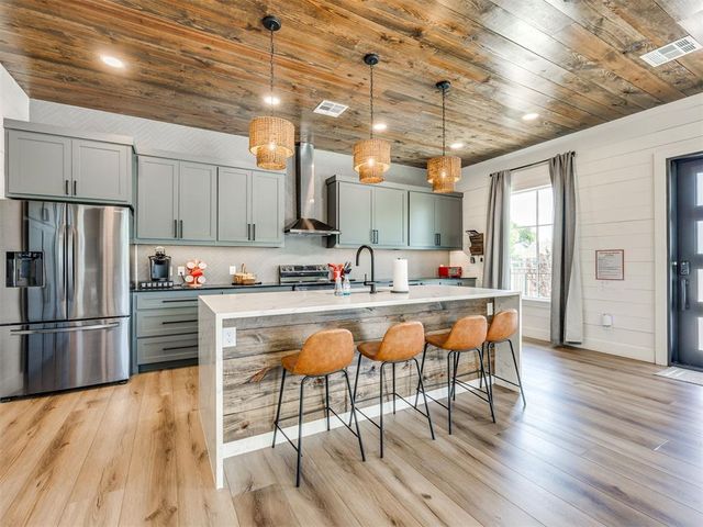501 E Brooks Street, Norman, OK 73071