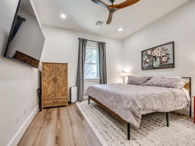 501 E Brooks Street, Norman, OK 73071