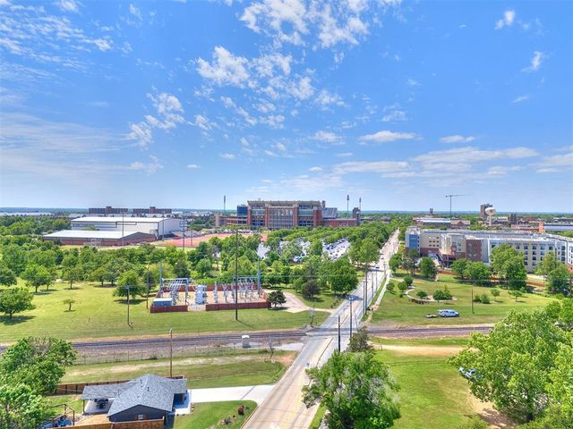 501 E Brooks Street, Norman, OK 73071