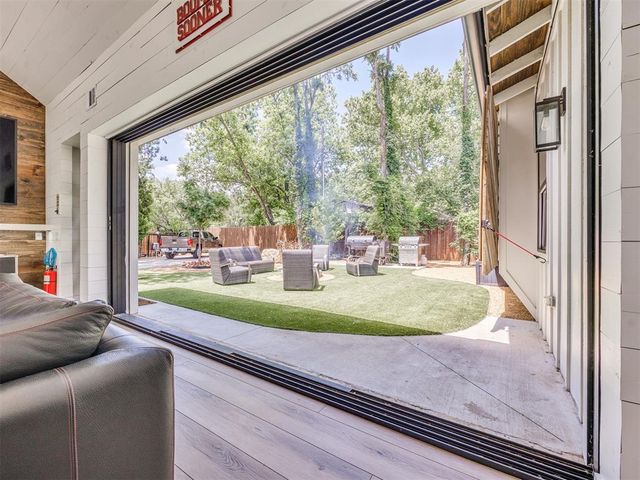 501 E Brooks Street, Norman, OK 73071