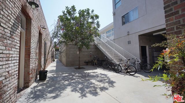 922 W 23Rd Street 103, Los Angeles, CA 90007