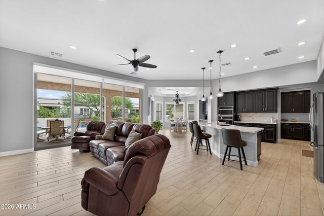 16698 W ROANOKE Avenue, Goodyear, AZ 85395