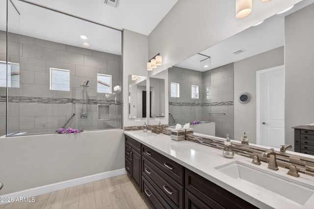 16698 W ROANOKE Avenue, Goodyear, AZ 85395