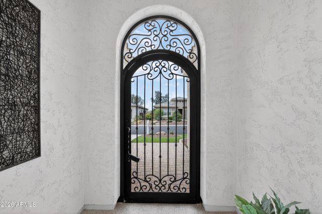 16698 W ROANOKE Avenue, Goodyear, AZ 85395