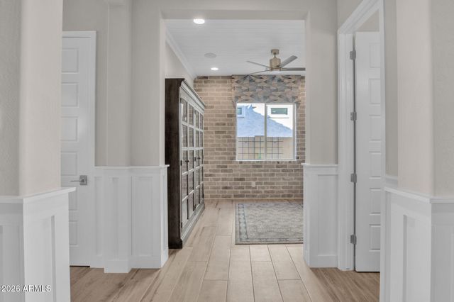 3046 E EVERGREEN Street, Mesa, AZ 85213