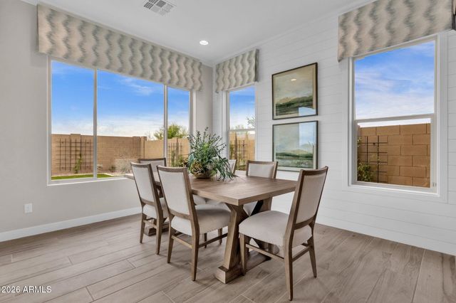 3046 E EVERGREEN Street, Mesa, AZ 85213