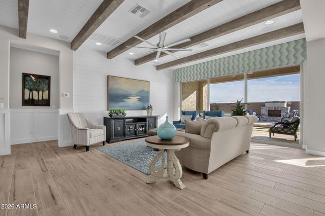 3046 E EVERGREEN Street, Mesa, AZ 85213