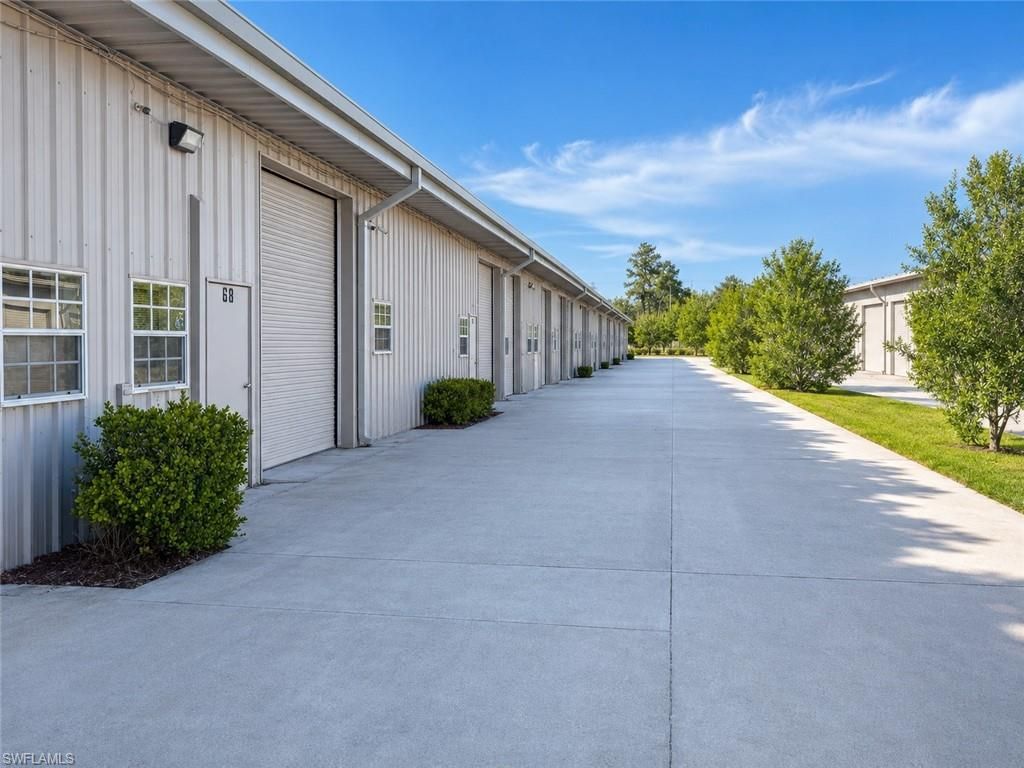 3573 Enterprise AVE 67 and 68, NAPLES, FL 34104 — exterior