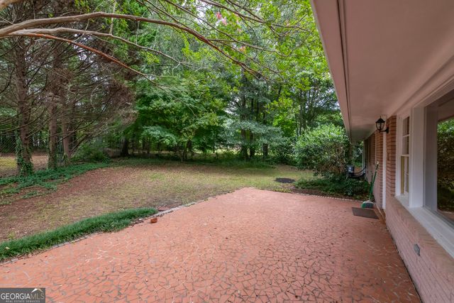 211 Bennett Circle, Carrollton, GA 30117
