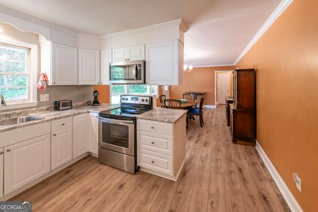 211 Bennett Circle, Carrollton, GA 30117