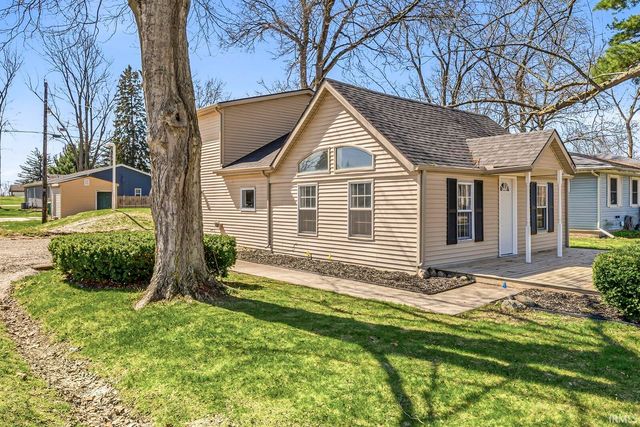 19598 Yoder Street, South Bend, IN 46614