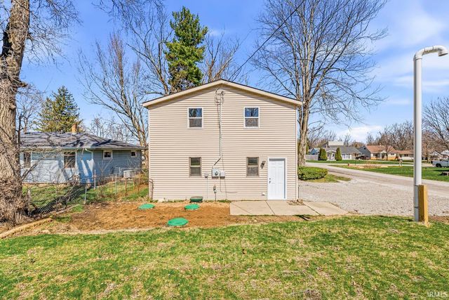 19598 Yoder Street, South Bend, IN 46614