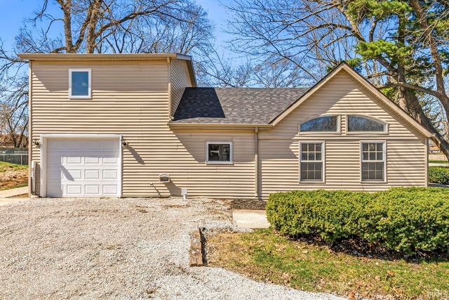 19598 Yoder Street, South Bend, IN 46614