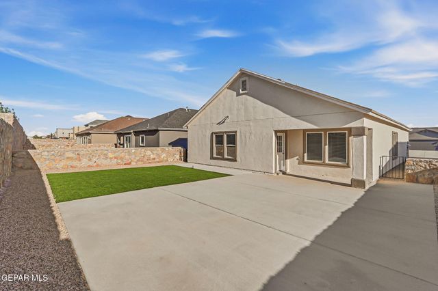 13745 Lago Vista Avenue, Horizon City, TX 79928