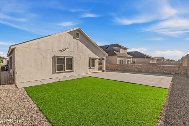 13745 Lago Vista Avenue, Horizon City, TX 79928