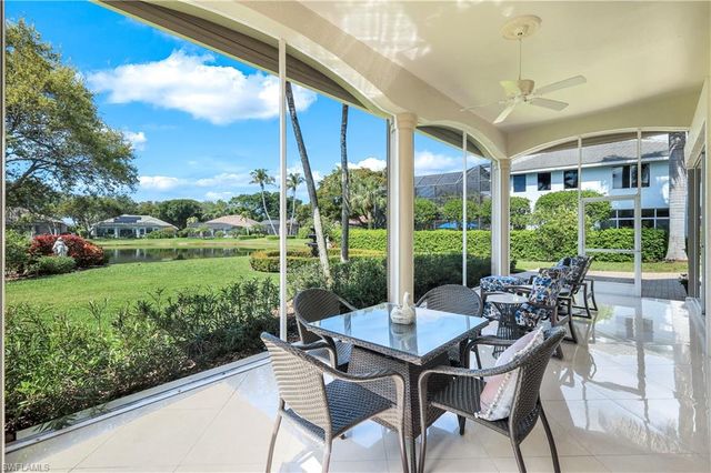 914 SPANISH MOSS TRL, Naples, FL 34108