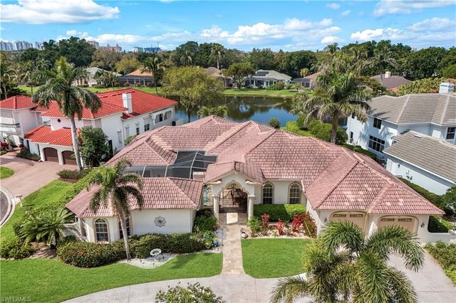 914 SPANISH MOSS TRL, Naples, FL 34108