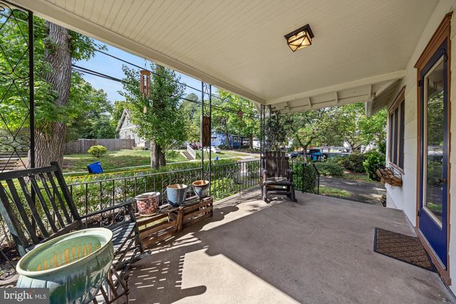 118 WOODLAND AVE, Barrington, NJ 08007