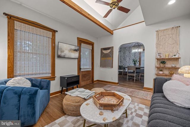 118 WOODLAND AVE, Barrington, NJ 08007