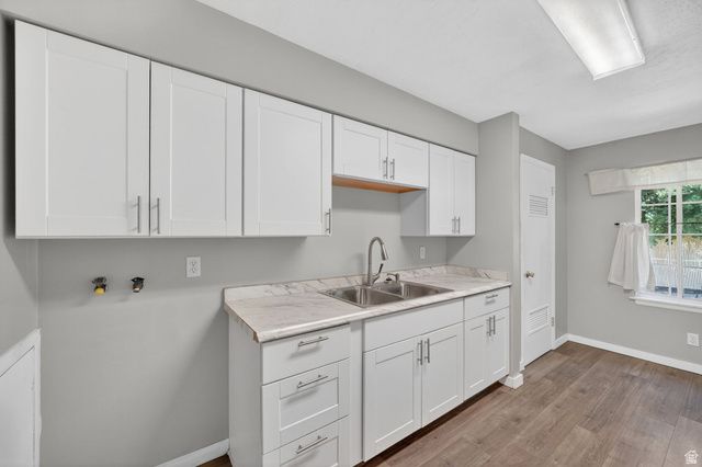 2330 E HERITAGE WAY, Salt Lake City, UT 84109
